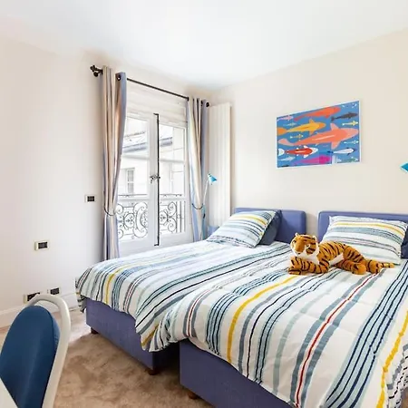 8 Elegant Familial Appartamento Parigi